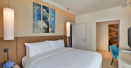 Room Appartement premium à une chambre avec vue sur la mer et balcon